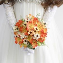 コスモスとガーベラの秋色ブーケ