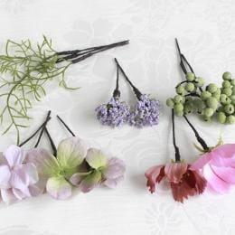 コスモスとベリーグリーンのヘッドドレス(髪飾り)20～23輪