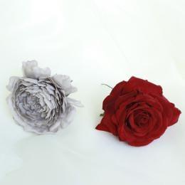 レッドローズとグレーラナンキュラスのヘッドドレス(髪飾り)2輪