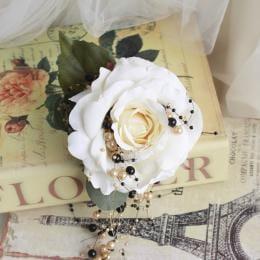 パール揺れるエレガントコサージュ(ブラック)